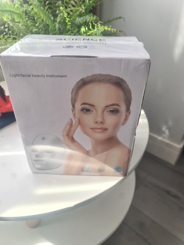 Led light therapy - face, mask